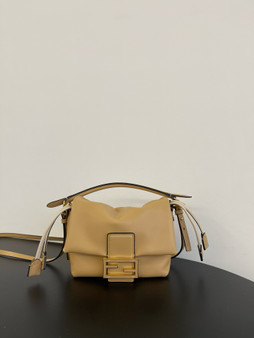 Fendi Mamma Baguette Small Cappucino