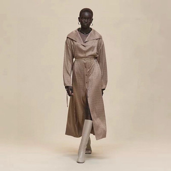 Hermès Early Autumn 2026 H-Jacquard Large Collar Trench Dress – Taupe