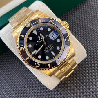 Rolex Submariner Date Yellow Gold M228238 Full Set