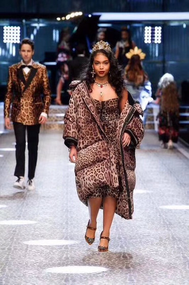 Dolce & Gabbana Feather coat FW2018 Runway edition 1