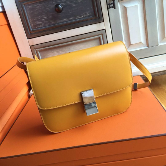 Celine MEDIUM CLASSIC BAG IN BOX CALFSKIN HONEY