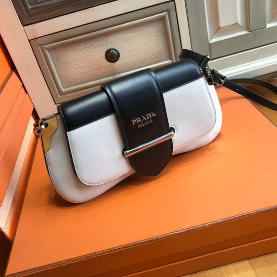 Prada Sidonie leather shoulder bag Black/White