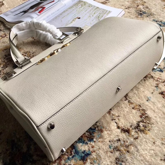Gucci Zumi grainy leather medium top handle bag White Gucci Zumi grainy leather medium top handle bag White