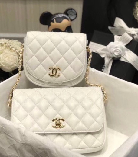Chanel White SIDE-PACKS 