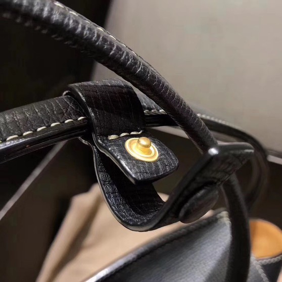 Bottega Veneta ARCO 33  in Black  grainy calfskin  Bottega Veneta ARCO 33  in Black  grainy calfskin