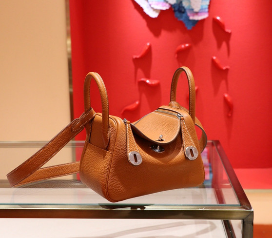 Hermes Mini Lindy 20cm Bag Gold CK37 Togo Leather Palladium  Hardware