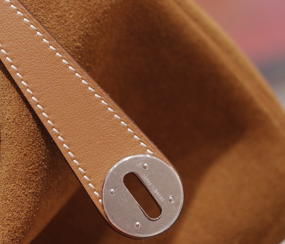 Hermes Lindy 30 Gold Suede Swift Palladium Hardware