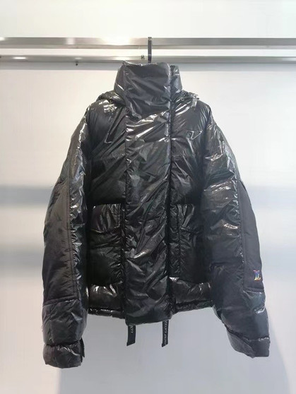Louis Vuitton PACKABLE SLEEVES QUILTED DOWN GILET 