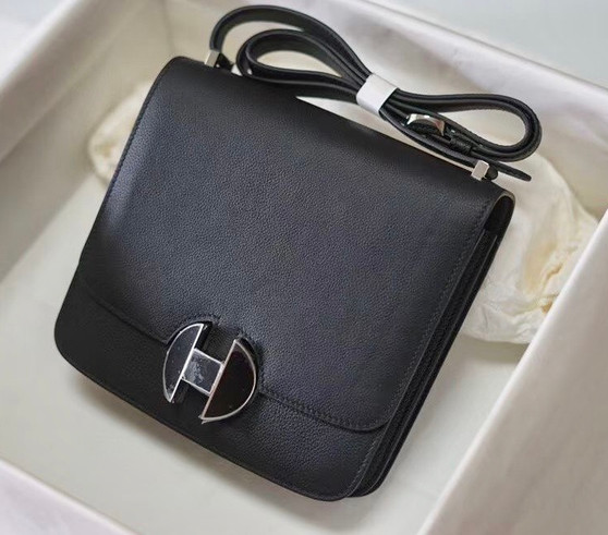 Hermes 2002 Bag Black