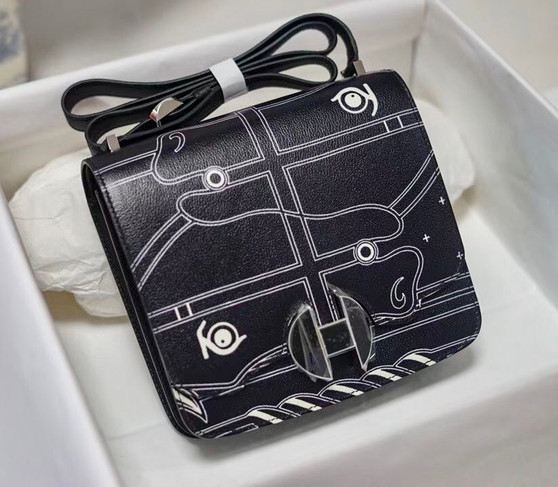 Hermès Limited Edition 2002 20cm Black Enamel Hardware