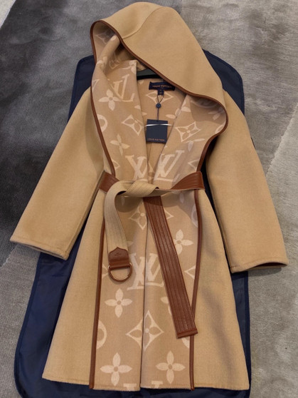 Louis Vuitton GIANT MONOGRAM JACQUARD WRAP COAT IN CAMEL