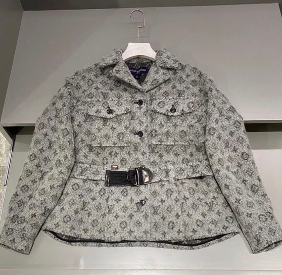 Louis Vuitton 1A81YZ  SAFARI JACKET IN GRAY BOUCLETTE WITH MONOGRAM MOTIF