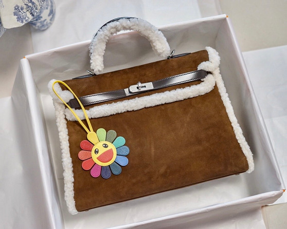 [Exclusive] Hermès Kelly 35 Limited Edition Teddy Shearling Bag