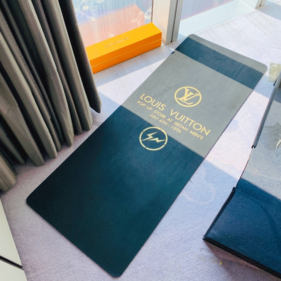 Louis Vuitton GI0501  YOGA MAT 