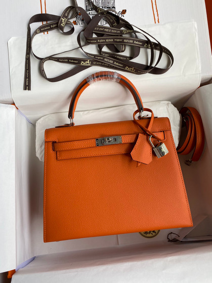 HERMES KELLY 28 SELLIER ORANGE EPSOM PALLADIUM HARDWARE HERMES KELLY 28 SELLIER ORANGE EPSOM PALLADIUM HARDWARE