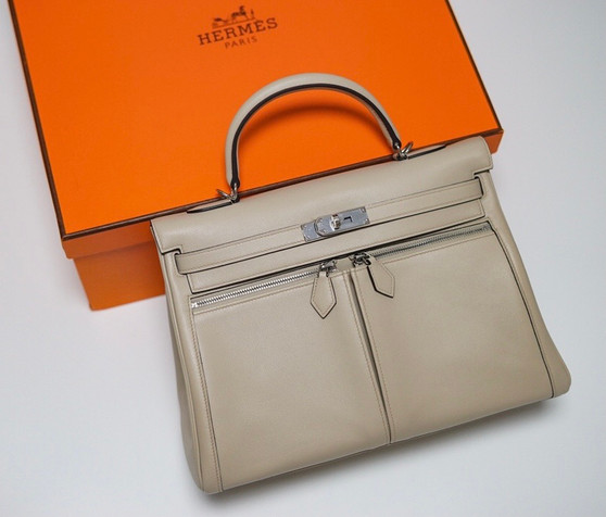 Hermes Kelly Lakis 35 Bag Beige Hermes Kelly Lakis 35 Bag Beige
