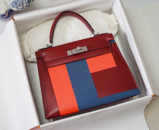 Hermes Limited Edition Bordeaux Kelly 28cm Lettre E Epsom PHW
