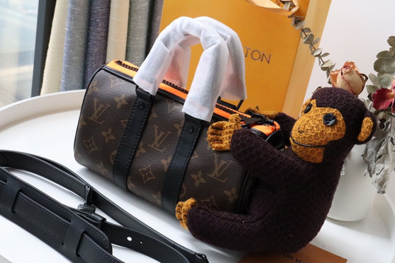 Louis Vuitton M80118  KEEPALL XS Limited Edition 
