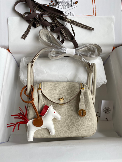 Hermes Mini Lindy 20cm Bag Craie Togo Gold Hardware 