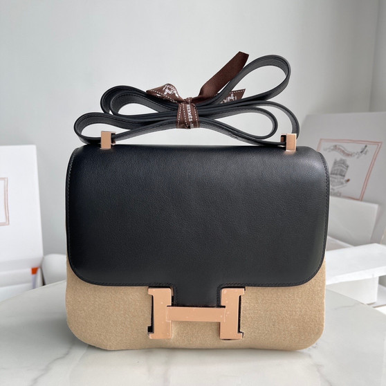 HERMES CONSTANCE 24 BLACK SWIFT GOLD HARDWARE