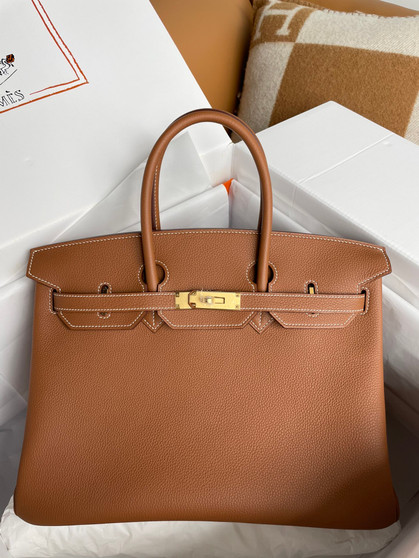 Hermès Birkin 35 Gold Togo Gold Hardware Hermès Birkin 35 Gold Togo Gold Hardware