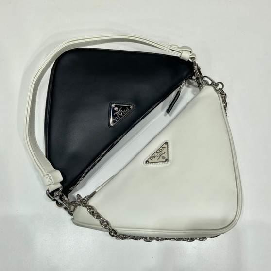  Prada Triangle leather shoulder bag White/Black 