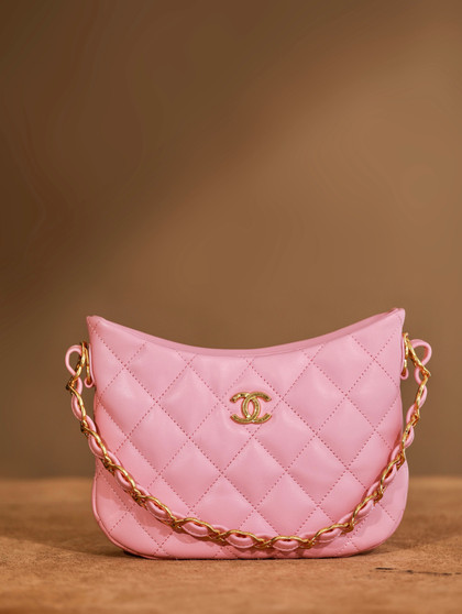 Chanel HOBO HANDBAG PINK FW2022