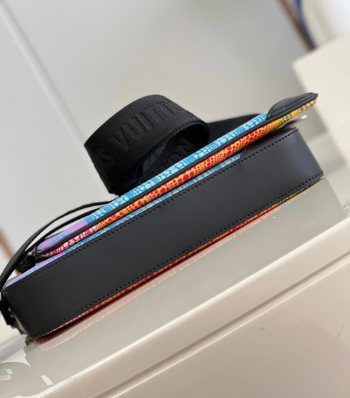 Louis Vuitton M82108 LV x YK Félicie Pochette Blue 