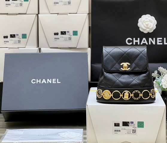 CHANEL SMALL BACKPACK fw2023 with charm 