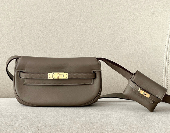 Hermès Kelly Moove Etoupe Swift Gold Hardware Hermès Kelly Moove Etoupe Swift Gold Hardware