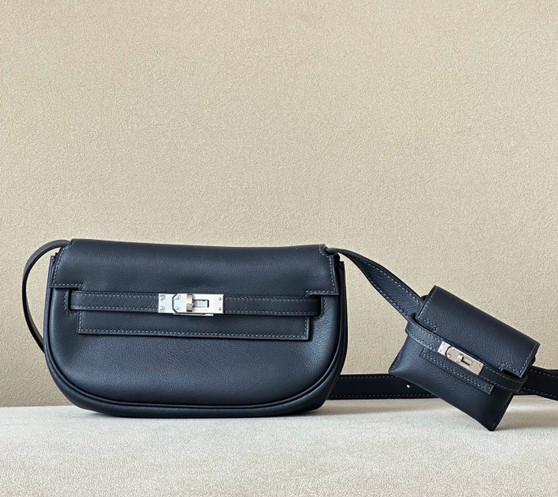 Hermès Kelly Moove Blue Nuit Swift Palladium Hardware Hermès Kelly Moove Blue Nuit Swift Palladium Hardware