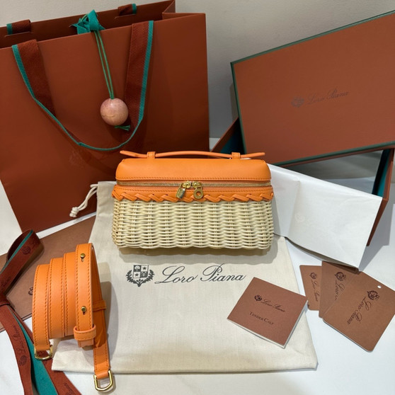 Loro Piana Extra Pocket L19 East-West wicker Orange  Loro Piana Extra Pocket L19 East-West wicker Orange