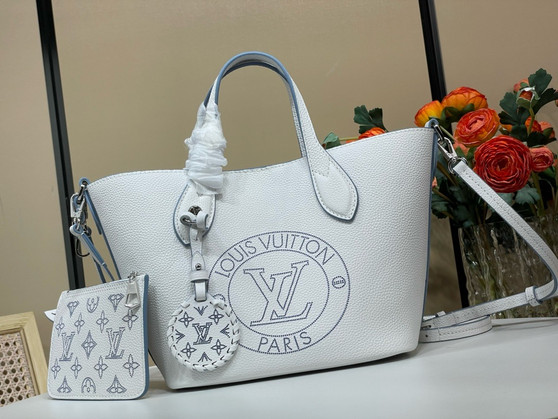 Louis Vuitton M11734 Blossom PM Louis Vuitton M11734 Blossom PM