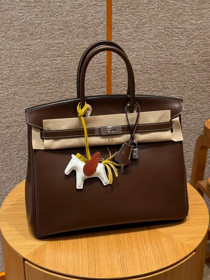 Hermes Chocolate Birkin 35 Box Calf GHW  Hermes Chocolate Birkin 35 Box Calf GHW