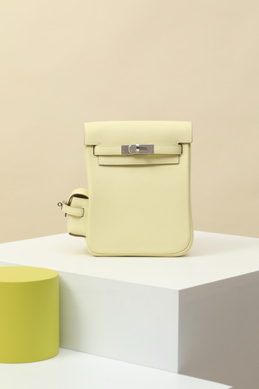 HERMÈS KELLY JUMP BAG JAUNE POUSSIN SWIFT LEATHER  PALLADIUM HARDWARE