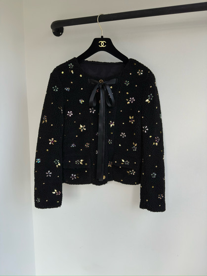 Chanel FALL-WINTER 2024/25  JACKET  Fantasy Cashmere & Silk Fur  Black & Multicolor