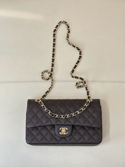 Chanel FALL-WINTER 2024/25 PRE-COLLECTION   CLASSIC 11.12 HANDBAG GREY WITH GOLD HARDWARE