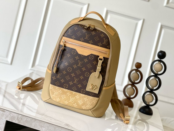 Louis Vuitton M12624 Outdoor Backpack
