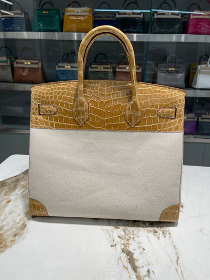 HERMÈS BIRKIN 40 GOLD MATTE POROSUS CROCODILE & TOILE BRUSHED PALLADIUM HARDWARE HERMÈS BIRKIN 40 GOLD MATTE POROSUS CROCODILE & TOILE BRUSHED PALLADIUM HARDWARE