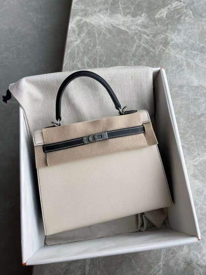Hermes  Craie/ Black Kelly 25 cm Epsom Palladium  Hardware