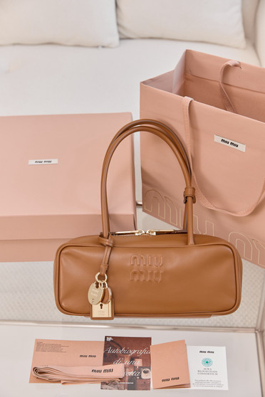 Miu Miu Beau leather bag Cognac