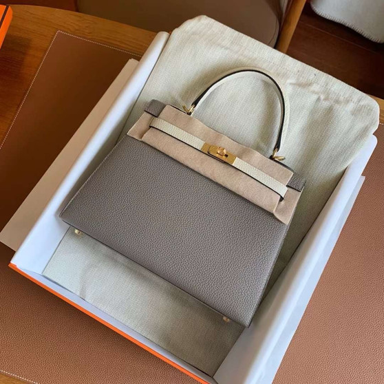 Hermès Special Order Gris Asphalte/Craie Kelly 25 Togo Leather Gold Hardware