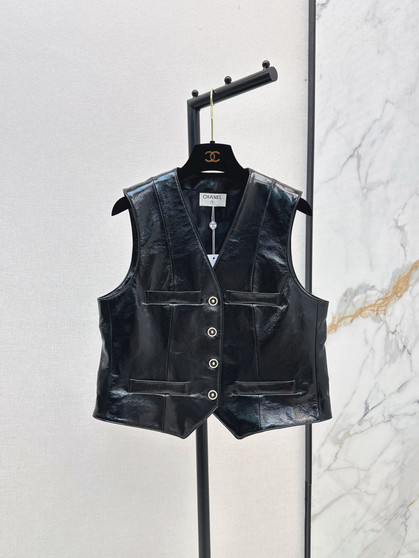 Chanel 2024/25 MÉTIERS D’ART LAMBSKIN VEST Chanel 2024/25 MÉTIERS D’ART LAMBSKIN VEST