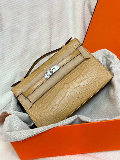 Hermès Kelly Pochette: Chia Shiny Mississippiensis Alligator