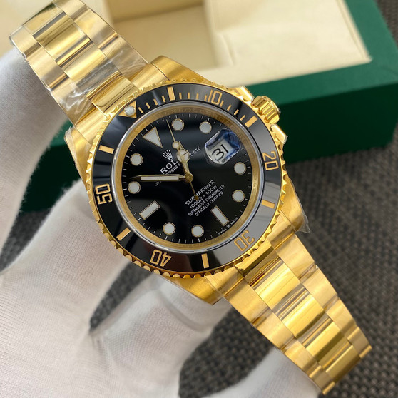 Rolex Submariner Date Yellow Gold M228238 Full Set