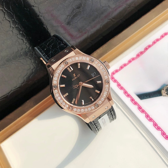 Hublot Classic Fusion Quartz King Gold Diamonds 581.OX.1480.RX.1104