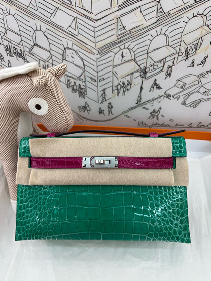 Hermès Kelly Pochette Shiny Alligator Lisse Bi-Color (Vert Jade / Rose Scheherazade PHW)