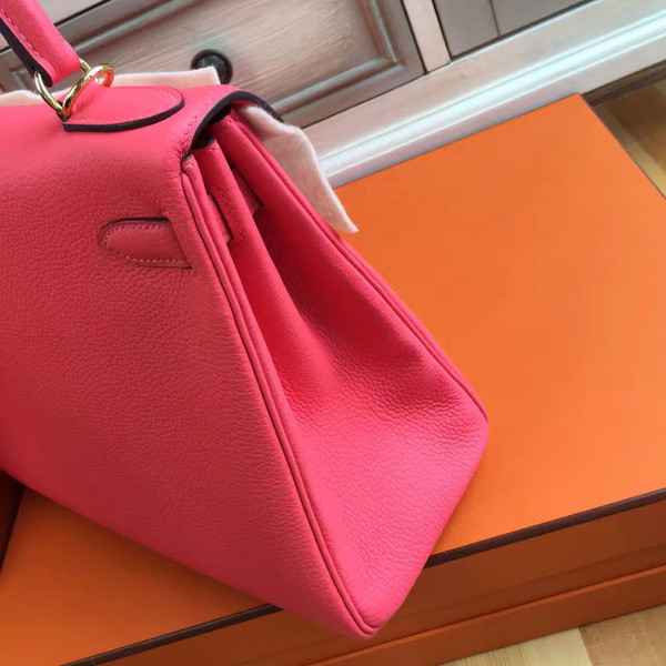 Hermes Rose Kelly 28 cm Togo Gold Hardware
