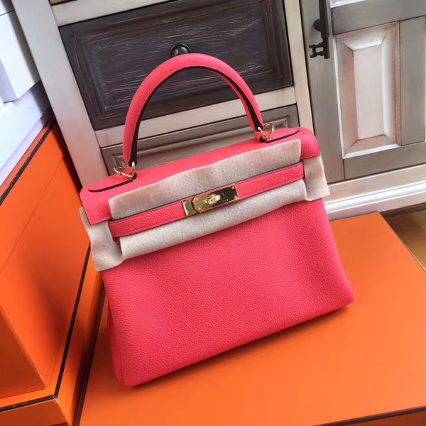 Hermes Rose Kelly 28 cm Togo Gold Hardware