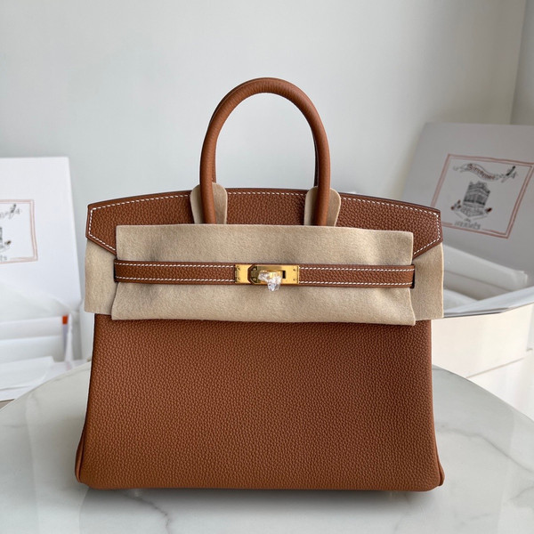 Hermes 37 Gold  Birkin 25cm Togo Gold Hardware